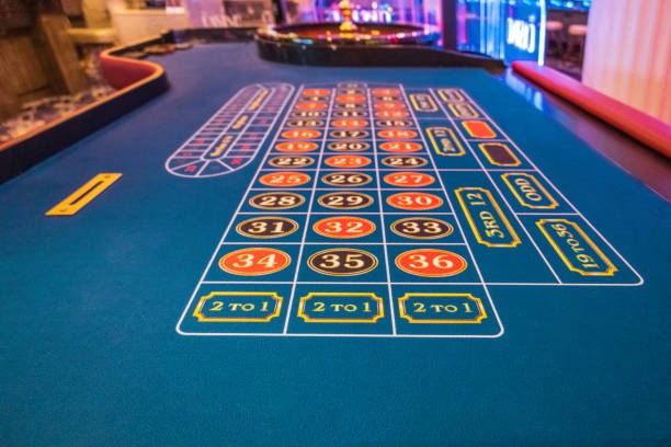 Multi-game dashboard showing live tables and sports markets